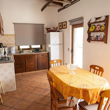 Nyaraló Casa Da Aldeia Pêra